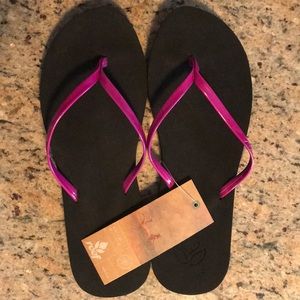 NWT Reef Bliss flip flops